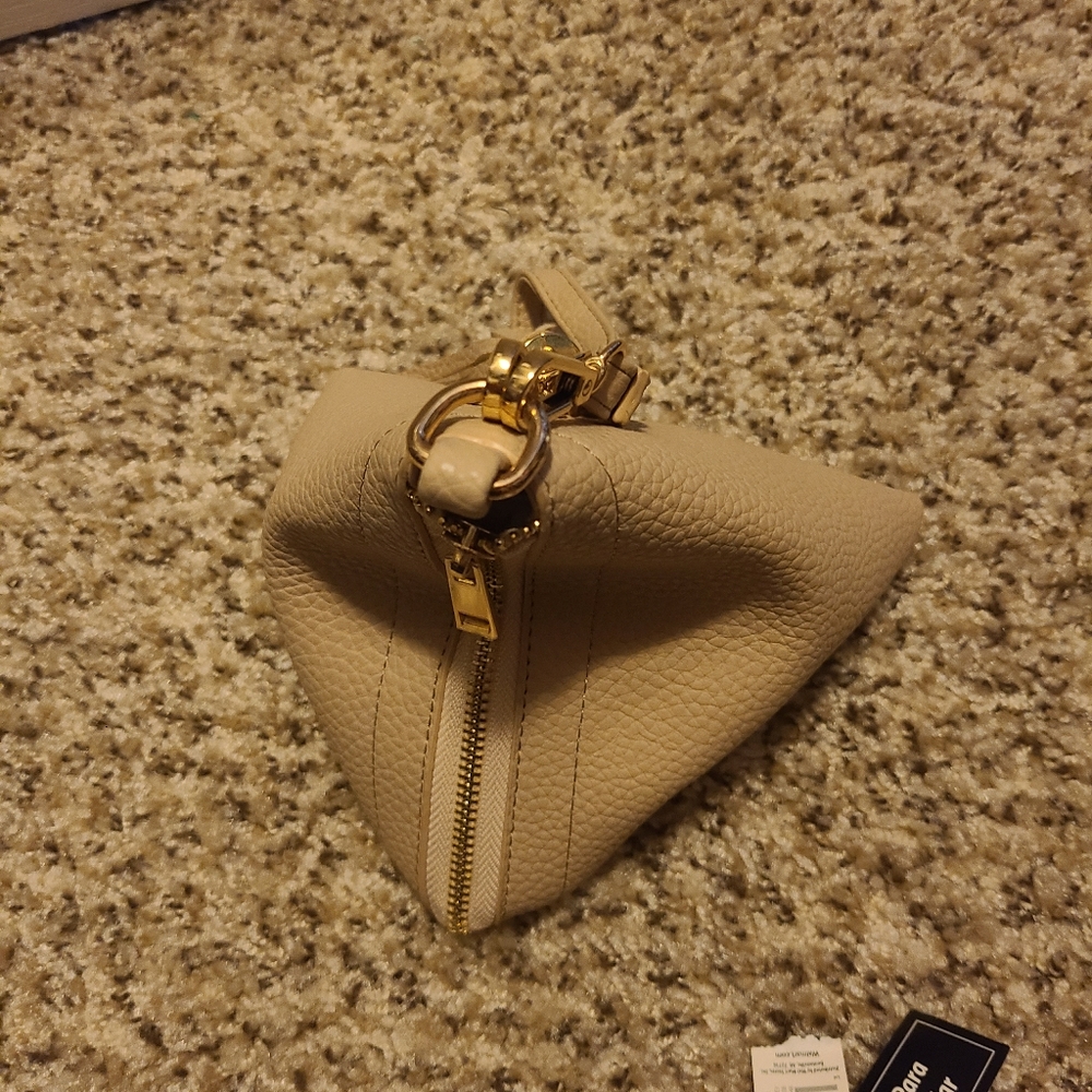 Purse - Picture 3 of 3